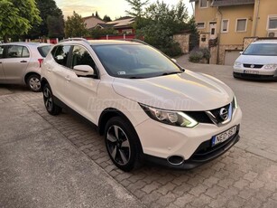 NISSAN QASHQAI 1.2 DIG-T Tekna EURO6 M.o-i.85.000 km.ELSŐ TULAJDONOSTÓL.VÉGIG SZERVIZELT.PANORÁMA TETŐ.360 as KAMERA