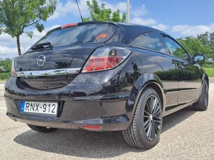 OPEL ASTRA H 1.6 GTC Cosmo