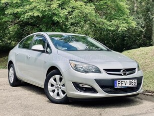 OPEL ASTRA J Sedan 1.6 Enjoy EURO6 72 EKM! MAGYARORSZÁGI! ELSŐ TULAJDONOS! FRISS SZERVIZ!