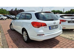 OPEL ASTRA J Sports Tourer 1.6 Business EURO6 Magyarországi első forgalomba helyezés