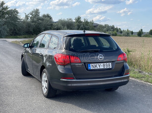 OPEL ASTRA J Sports Tourer 1.6 Cosmo