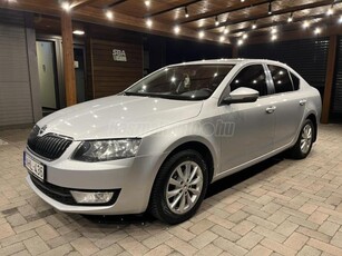 SKODA OCTAVIA 1.6 CR TDI Style Friss nagyszerviz!