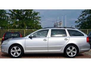 SKODA OCTAVIA Combi 1.4 TSI Ambition FAMiLY/149E KM/SZERVIZ DOKUMENTÁCIÓ/2xD.KLÍMA/TEMPOMAT/ÜLÉSFŰTÉS/17-S ALU/NAVI/!