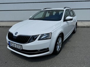 SKODA OCTAVIA Combi 1.6 CR TDI Style Magyarországi.Szervízkönyv