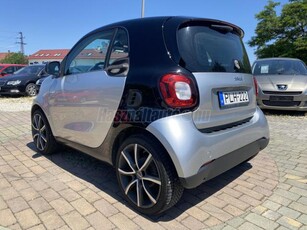 SMART FORTWO PASSION 1.0 MICRO HYBRID DRIVE PASSION SOFTOUCH - KLÍMA - PANORÁMATETŐ - AUTOMATA VÁLTÓ