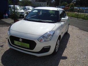 SUZUKI SWIFT 1.2 Dualjet Hybrid GL+ VÉGIG VEZETTET SZERVIZKÖNYV .GYÖNGYHÁZFEHÉR. TÉLI-NYÁRI GARNITURA