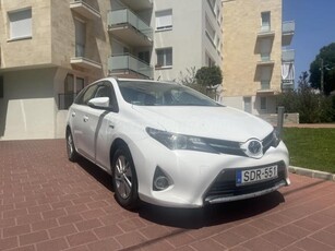 TOYOTA AURIS 1.8 HSD Lounge (Automata)