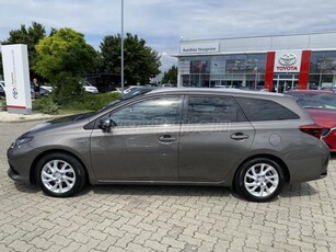 TOYOTA AURIS Touring Sports 1.8 HSD Active Trend+ TSS (Automata) 1.Tulajdonos-Magyarországi-Panoráma tető-ÁFA-s számla-Vezetett szervizkönyv