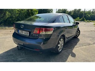 TOYOTA AVENSIS 2.0 D-4D Executive