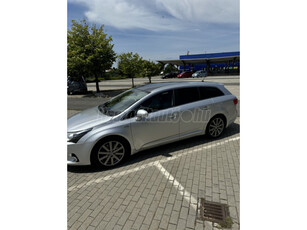 TOYOTA AVENSIS Wagon 2.2 DCAT Executive (Automata)