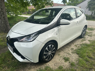 TOYOTA AYGO 1.0 x