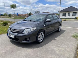 TOYOTA COROLLA Sedan 1.6 Luna