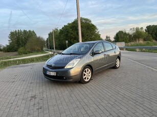 TOYOTA PRIUS 1.5 HSD (Automata) XW20