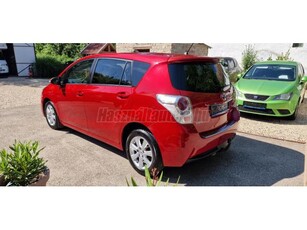 TOYOTA VERSO 1.6 D-4D Executive Skyview