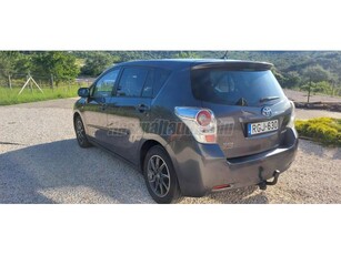 TOYOTA VERSO 2.0 D-4D Live