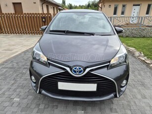 TOYOTA YARIS 1.5 HSD Active e-CVT Navi