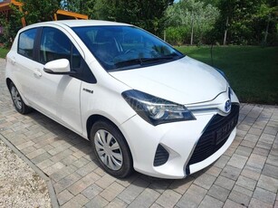 TOYOTA YARIS 1.5 HSD Live (Automata)