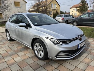 VOLKSWAGEN GOLF VIII AKCIÓS ÁR! 2.0 SCR LIFE 1.TULAJDONOS! VÉGIG VEZETETT SZ.KÖNYV!