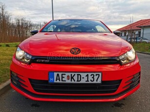 VOLKSWAGEN SCIROCCO GTS 2.0 TSI MANUÁL. BI-XENON. NAGY MULTIMÉDIA. BLUETOOTH. ÜLÉSFŰTÉS. TEMPOMAT