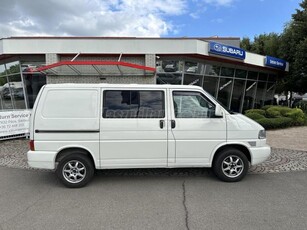 VOLKSWAGEN TRANSPORTER T4 Caravelle 2.5 TDI