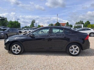 VOLVO S60 2.0 D [D4] Momentum 190 LE / ÁFÁS / MAGYARORSZÁGI / 1 TULAJ / SZERVÍZKÖNYV / GARANCIA / NAVI / ÜLÉS