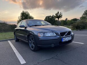 VOLVO S60 2.4 Momentum