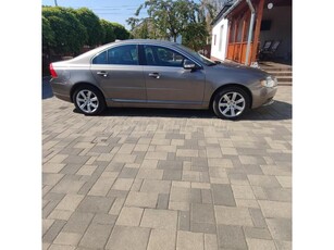 VOLVO S80 2.4 D [D5] Momentum Geartronic