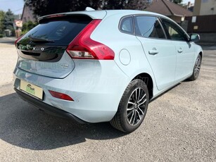 VOLVO V40 2.0 D [D2] Inscription Geartronic Távolságtartó. Sávváltó. Holt-tér. Navi