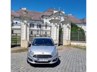 FORD S-MAX 2.0 TDCi Titanium Powershift