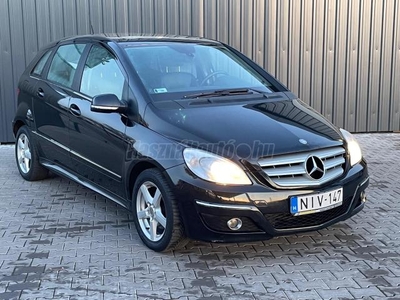 MERCEDES-BENZ B 180 CDI BŐR BELSŐ + NAPFÉNY TETŐ + MEGKÍMÉLT + JÓL FELSZERELT + HÖLGY TULAJTÓL + AKCIÓS