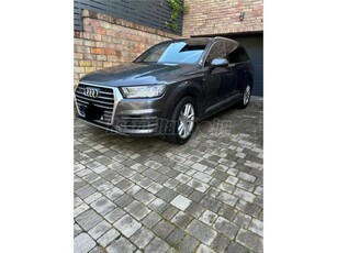 AUDI Q7 3.0 V6 TDI quattro Tiptronic ic [7 személy]