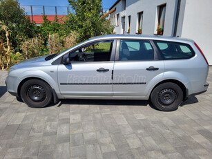 FORD FOCUS 1.4 Ambiente