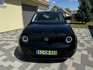 HONDA HONDA E Advance CVT mélynyomós hifi