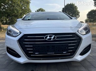 Hyundai I40 1.7 CRDi HP Premium DCT Üvegtető.Bő...