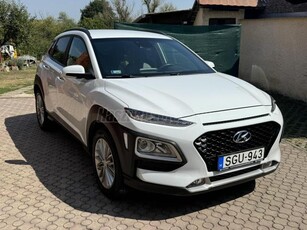 HYUNDAI KONA 1.0 T-GDi Premium Edition DCT Mo-i - Garanciális - Ritka Fekete-Zöld Belsőtér