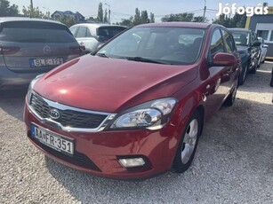 KIA CEE'D 1.4 Cvvt LX Szép külső-belső állapot!...