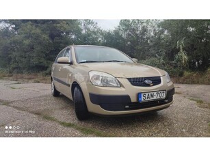 KIA RIO 1.4 EX Cool