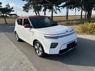 KIA SOUL EV 39kWh Silver garanciális 19800km BI-COLOR LED FÉNYSZÓRÓ 3-FÁZIS NAVI ÜLÉSFŰTÉS KAMERA H/K HIF