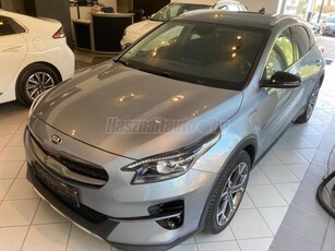 KIA XCEED 1.6 GDI PHEV Platinum DCT GARANCIÁLIS BEMUTATÓAUTÓ SÉRÜLÉSMENTES SZERVIZKÖNYVES BŐR PANORÁMATETŐ VONÓHOROG