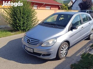 Mercedes-Benz B 150