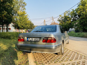 MERCEDES-BENZ E 220 CDI Avantgarde Fix ár