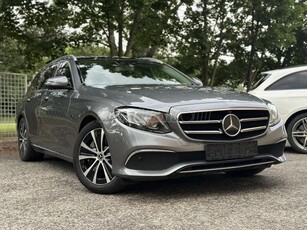 MERCEDES-BENZ E 300 de T 9G-TRONIC EQ Power bőr-PANO-Burmester-MEM-MultiBeam-HUD-level2-360-Key-vonóh-nagyszerviz-10.230+ÁFA