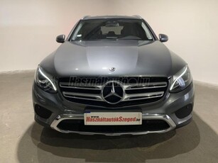 MERCEDES-BENZ GLC 220 d 4Matic 9G-TRONIC MAGYARORSZÁGI! 1-TULAJ! SZ.KÖNYV! LED! AMG ALCANTARA BELSŐ! NAVI! TOLATÓKAMERA!