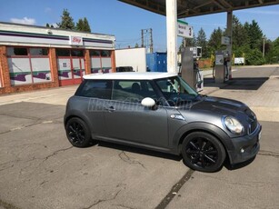 MINI COOPER 1.6 S 174 LE