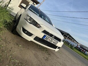 MITSUBISHI LANCER 1.6 Invite