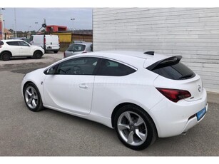 OPEL ASTRA GTC 1.4 T OPC line 89.000Km! Vezetett szervizkönyv!