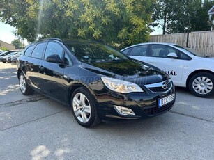 OPEL ASTRA J Sports Tourer 1.4 T LPG Sport ÚJ TURBÓ-FRISSMŰSZAKI-ÜL.+KOR.FŰT-TEMPOMAT