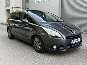 PEUGEOT 5008 1.6 HDi Family