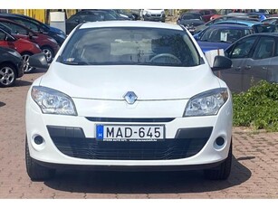 RENAULT MEGANE 1.6 Authentique Magyarországi. 129 ezer km