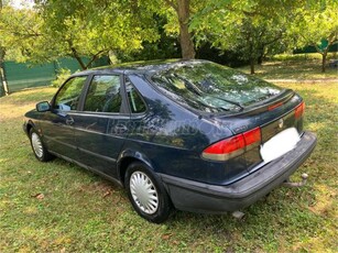 SAAB 900 2.0i S